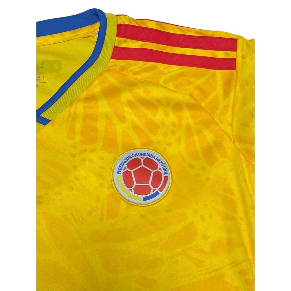 Small WOMEN Adidas Colombia Home Jersey FIFA  Futbol Soccer Jersey 2025/2026